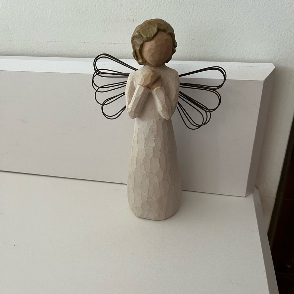 Willow tree angel of wishes figurine